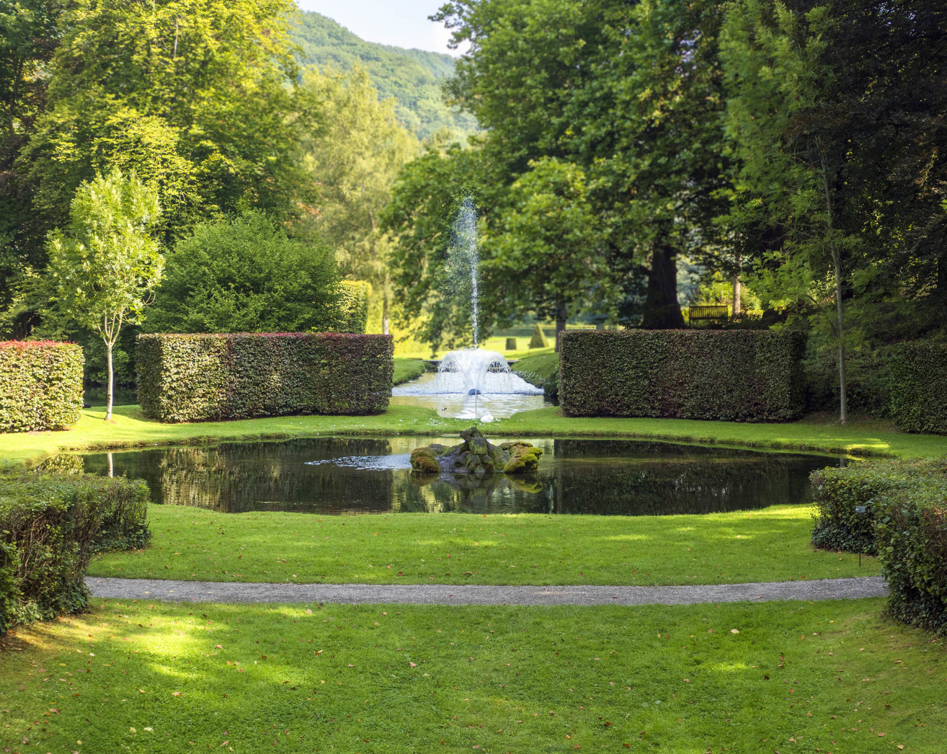 Le Château viticole de Bioul  et les Jardins d'Annevoie